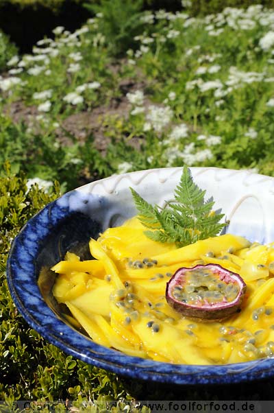 Rezept mit Bild für Maracuja-Mango-Salat in Limettensirup