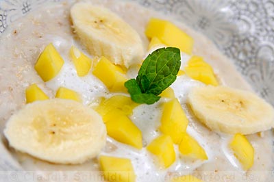 Rezept mit Bild für Porridge mit Mango, Banane und Kokos