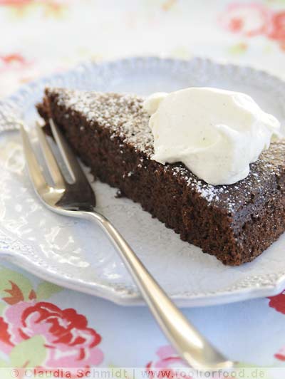 Rezept mit Bild für Schokoladen-Rotwein-Kuchen